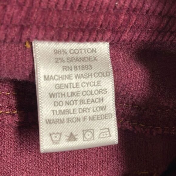 D & CO Women’s Burgundy Corduroy Button Zip Boot Cut Pants Size 6 - Picture 8 of 8
